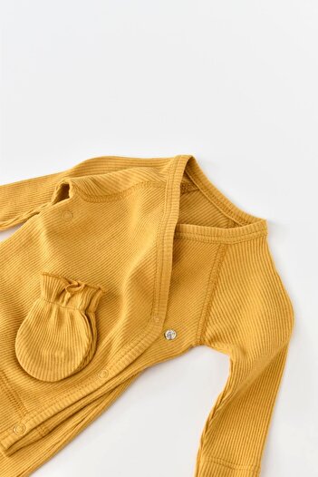 BabyCosy Bebek 4’lü Takım (PANTOLON, UZUN KOL T-SHİRT, ŞAPKA, ELDİVEN), %50 Modal Kumaş - %50 Organik Pamuk,