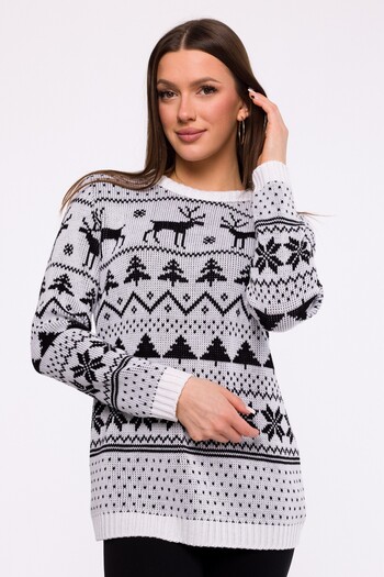 Made of Emotion Christmas sweater with a simple cut