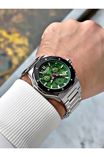 Quantum Silver-Green Color Steel Band Steel Case Men's Wrist Watch 1081.370