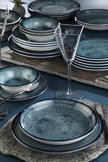 Kütahya Porselen 21 cm Bone Teos Cake Plate
