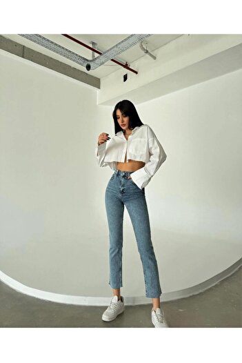 Asia Dark Snow Washed Leg Cutout Boyfit Mom Jeans