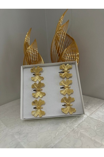 USD HOME Luxury Serving Napkin Ring with 6 Butterfly Accessories