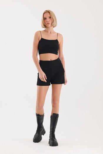 soBasic Black Crepe Short Shorts with Zipper and Pocket Detail-L - Black