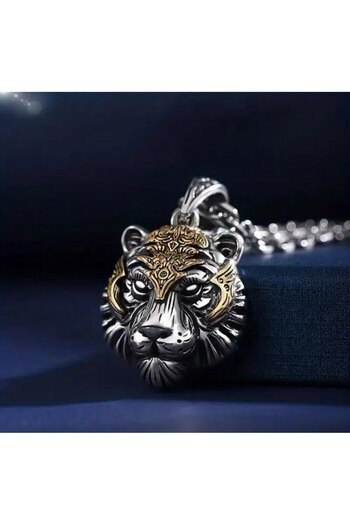 Şania Necklaces