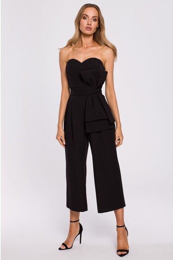 Made of Emotion Dress made of stretch knit fabric with a twist-front detail