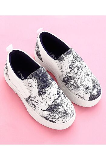 Pine kids Casual Shoes - White