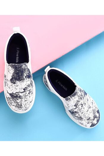 Pine kids Casual Shoes - White
