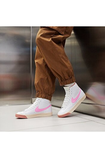 Nike Blazer Mid 77 - Γυναικείο λευκό αθλητικό παπούτσια