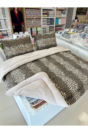 Shopyteks Leopard Patterned Welsoft Quilt - Double, Double Sided, 195X215
