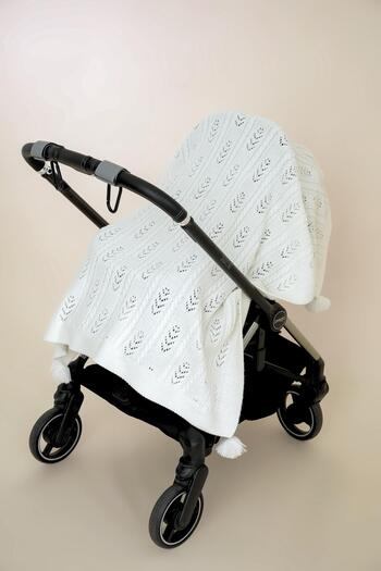 CHUBA Children's Knitted Patterned Pompom Knitwear Blanket (80Cmx100Cm) Ecru Chkids201