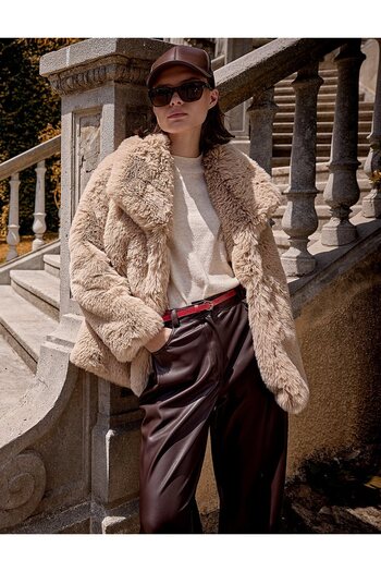 Kayra Beige Wide Collar Fur Coat