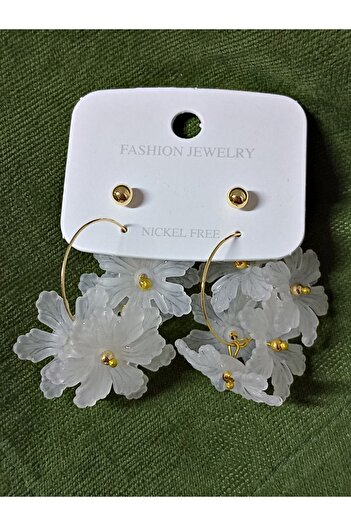 mos&more 4 Pieces White Flower Gold Hoop Women's Earrings