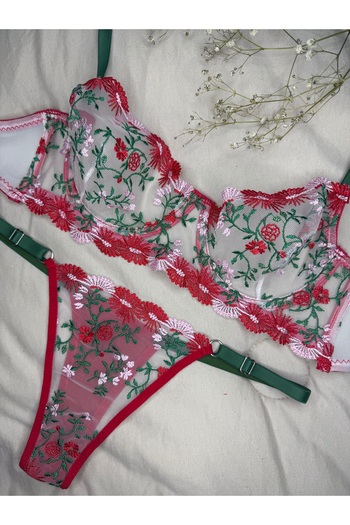ROZENİN LINGERIE Christmas Gift Red Green Floral Underwire Cupless Tulle Bra Set (Bra Thong)