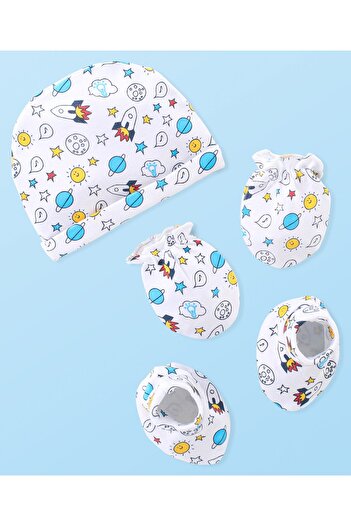 Babyhug 100% Cotton Knitted Cap Mittens & Booties with Space Print- White