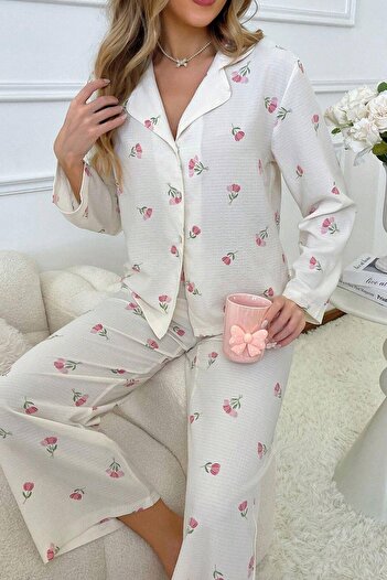 BELLA NOTTE Kadın Ekru Çiçek Baskılı Kışlık Uzun Pijama Takımı