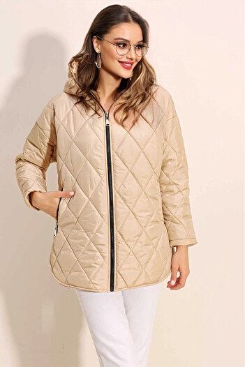 hazelin Kadın Bej Oversize Kapüşonlu Kapitone Mont HZL25W-BD151811
