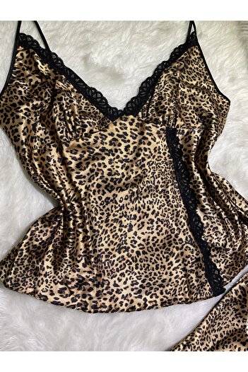 Le Tonnerre Women's Plus Size Leopard Print Shorts Set