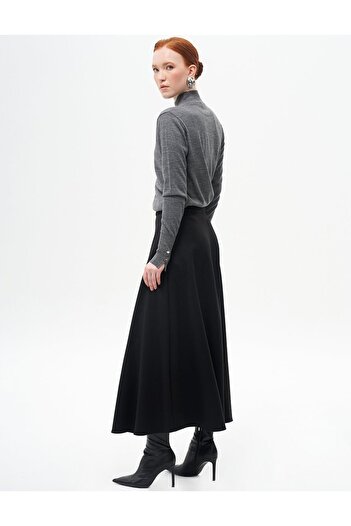 Kayra Zipper Detailed Stitched Flared Skirt Black