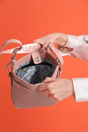 Garbalia Tokyo - Dusty Rose Women's Shoulder Bag with Strap, Wide Compartments and Zipper
