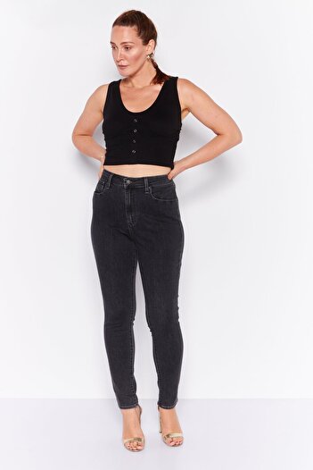 Levi's Women Regular Fit Plain Stretchable Denim, Black