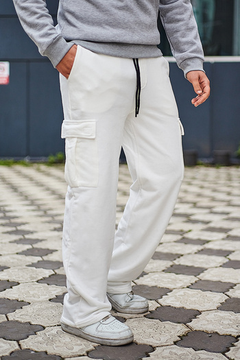 Trendyol Collection Široké střihové tepláky Ecru - Cargo Pocket, Tmnaw25Ea00021