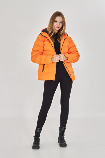 QAWWA Women's Lined Hooded Windproof Orange Inflatable Winter Coat