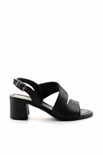 Bambi Black Leather Women's Classic Heeled Shoes K05586222303