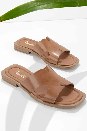 Bambi Tan Genuine Leather Women's Slippers K04685039803