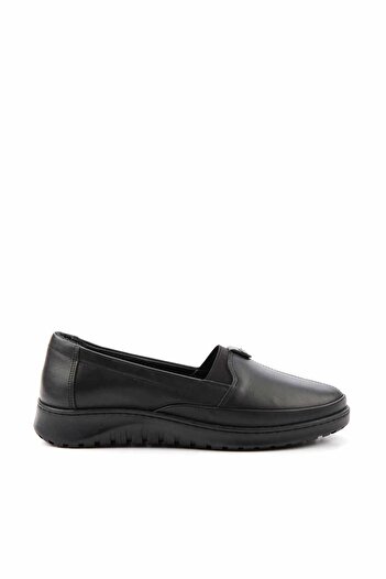 Bambi Schwarze Damen-Freizeitschuhe aus echtem Leder K 01331750003