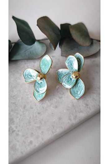 VOBEEYKU Gold Detailed Half Lotus Flower Earrings