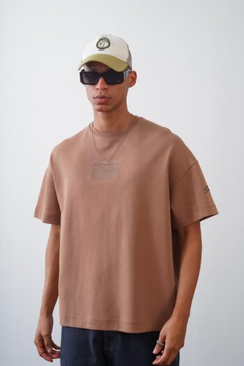 Butik TREND BIZ Μπλουζάκι με τυπωμένο μονόχρωμο μπλουζάκι με λαιμόκοψη