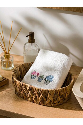 LC Waikiki Lcw Home Embroidered Cotton Face Towel 50X80 cm (S3)