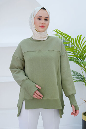 LOCCO Green Sweat - Front Slit and Finger Detail