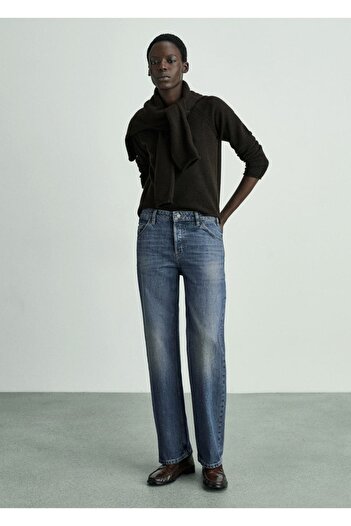 MANGO Woman Mid-waist straight cut jeans
