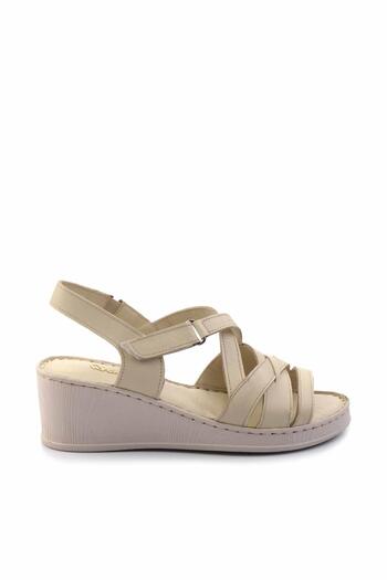 Bambi Beige Leather Women's Wedge Heeled Shoes K05466057203