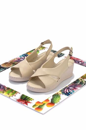 Bambi Beige Leather Women's Wedge Heeled Shoes K05466057003