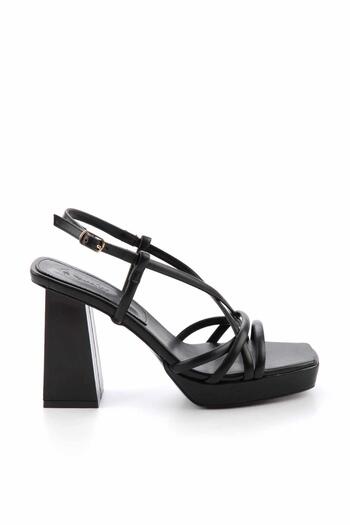 Bambi Black Women's Classic Heeled Shoes K05326065009