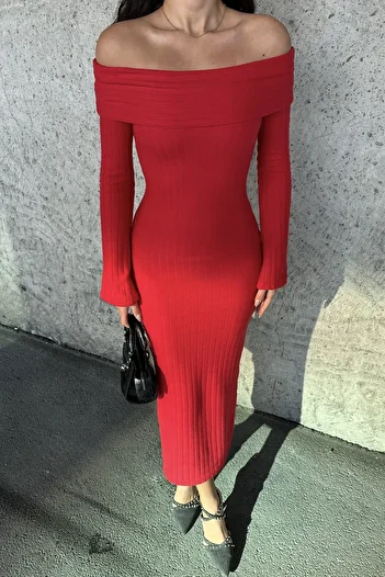 New Now Madonna Long Dress with Necklace Shardon