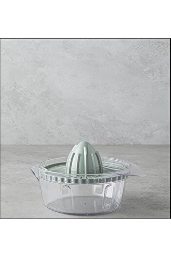 English Home Green Lorena 700 ml Plastic Lemon Squeezer - English Home