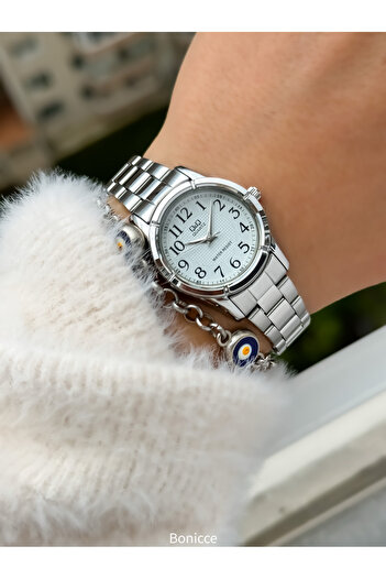 Q&Q Brand Steel Cord Small Case, Silver Numeral Women's Wrist Watch+Bracelet