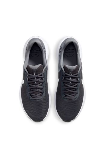 Nike REVOLUTION 7 - قطع خفيف الوزن ومريح