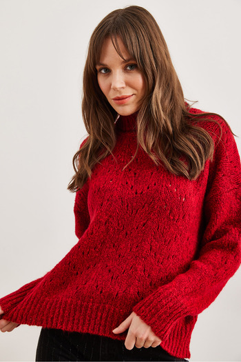 Olalook Women's Burgundy Turtleneck Soft Textured Knitwear Sweater Kzk- 19000892