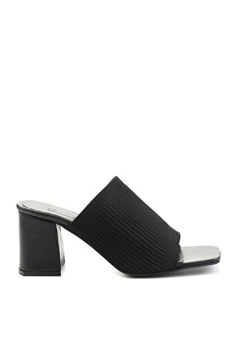 Bambi Women's Black Slippers K04503400082