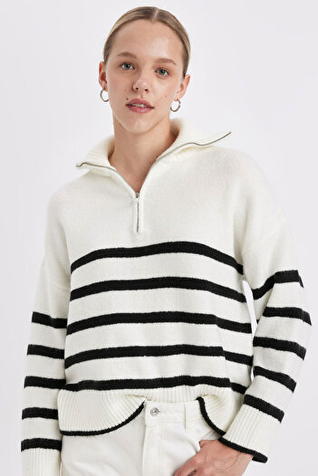 DeFacto Striped Oversize Knitwear Sweater - Half Zip, Stand Collar A7173Ax24Wner103