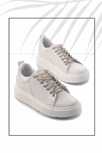 Bambi Women's White Sneakers K01345116009