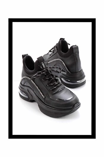 Bambi Women's Black Sneakers K01932400409