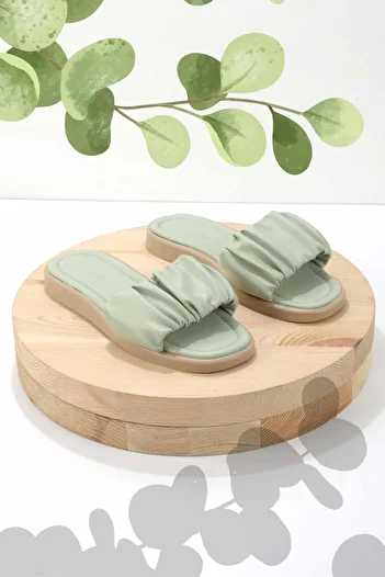 Bambi Green Women's Slippers K04875081109