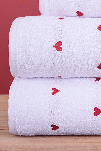 My Catherine 4-Piece Bath Towel Set Heart - Heart Patterned Bathroom Set