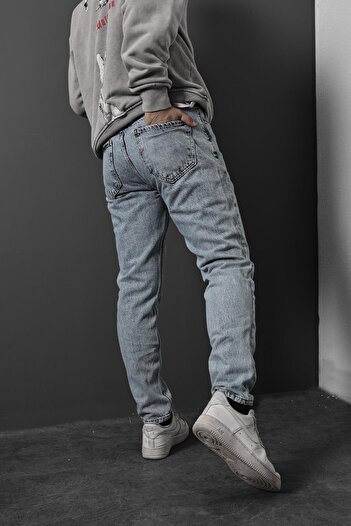 Slatra Men's Snowdrop Cotton Boyfriend Molded Jeans