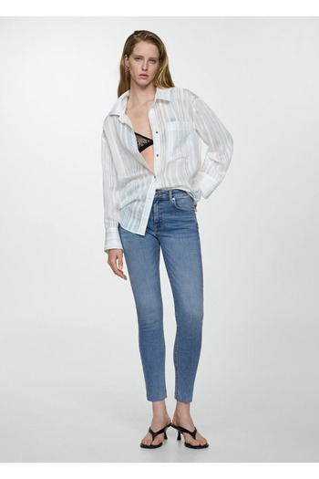 MANGO Woman Skinny-Jeans mit verkürzter Länge